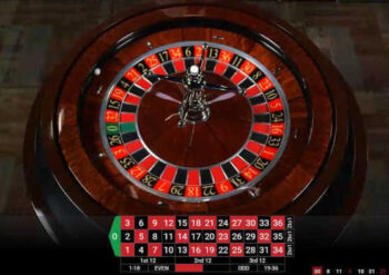 difference between american roulette wheel and european